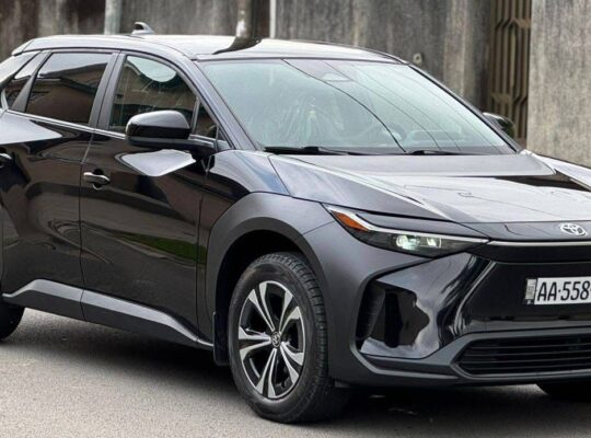 vente de Toyota bz4x awd 2023