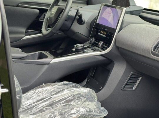 vente de Toyota bz4x awd 2023